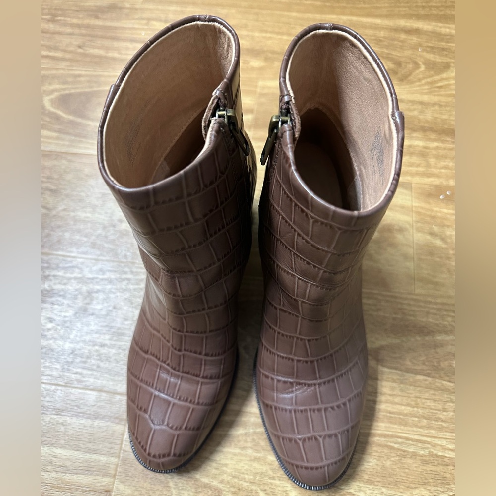 Mira croc embossed ankle boots - Picture 8 of 10